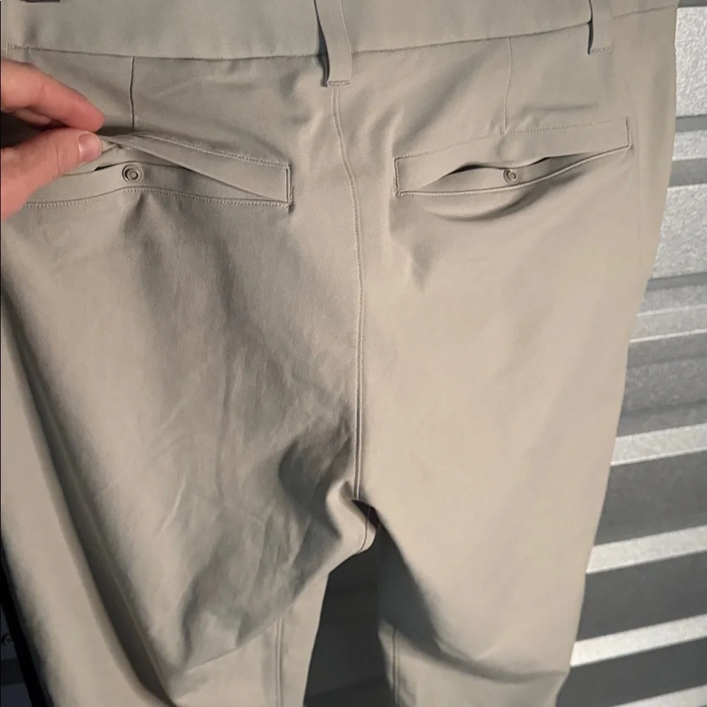 Lululemon ABC Pant – Classic Fit (Warpstreme fabric), Size 31